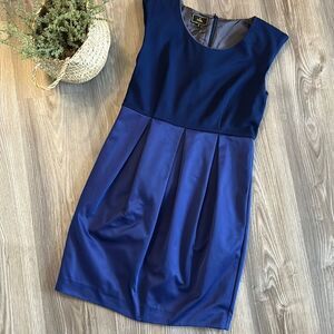VINTAGE FENDI SLEEVELESS NAVY DRESS WITH TULIP HEM SKIRT COTTON/SILK BLEND SZ 6